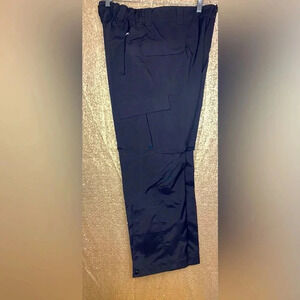 Duluth Trading Co Black Cargo cover up water repellent cargo Pants